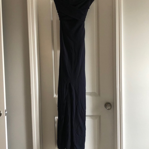 Long Formal dress - Picture 3 of 6